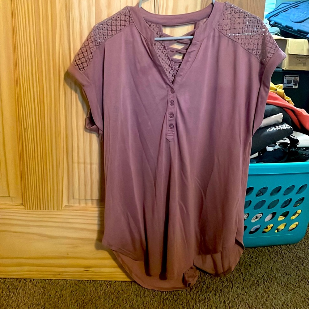 No boundaries women’s shirt